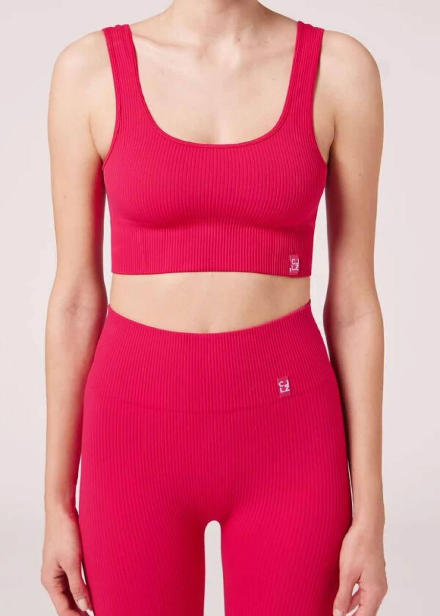 Calzedonia Ribbed Seamless Sport Top in Rosso Fragola - Comfortable Workout Shirt for Women